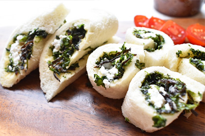 巻くだけ簡単！のりの香り×塩昆布でクセになる味わい・海苔ロールサンド