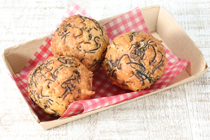 甘じょっぱさがクセになる！もずくサーターアンダギー